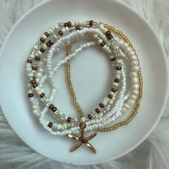 Bundle of 7 beachy bracelets - Picture 3 of 7